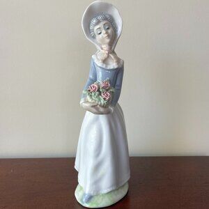 Vintage Tengra Porcelain Figurine – Spanish Girl Holding Roses – 8.75"